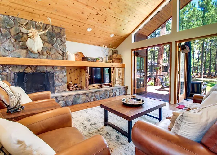 Deck, Fire Pit, Hot Tub! Pinetop Family