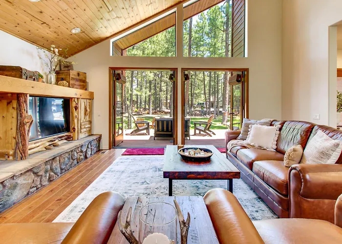 Deck, Fire Pit, Hot Tub! Pinetop Family * Indian Pine