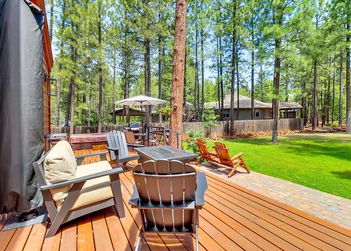 Holiday home Deck, Fire Pit, Hot Tub! Pinetop Family *